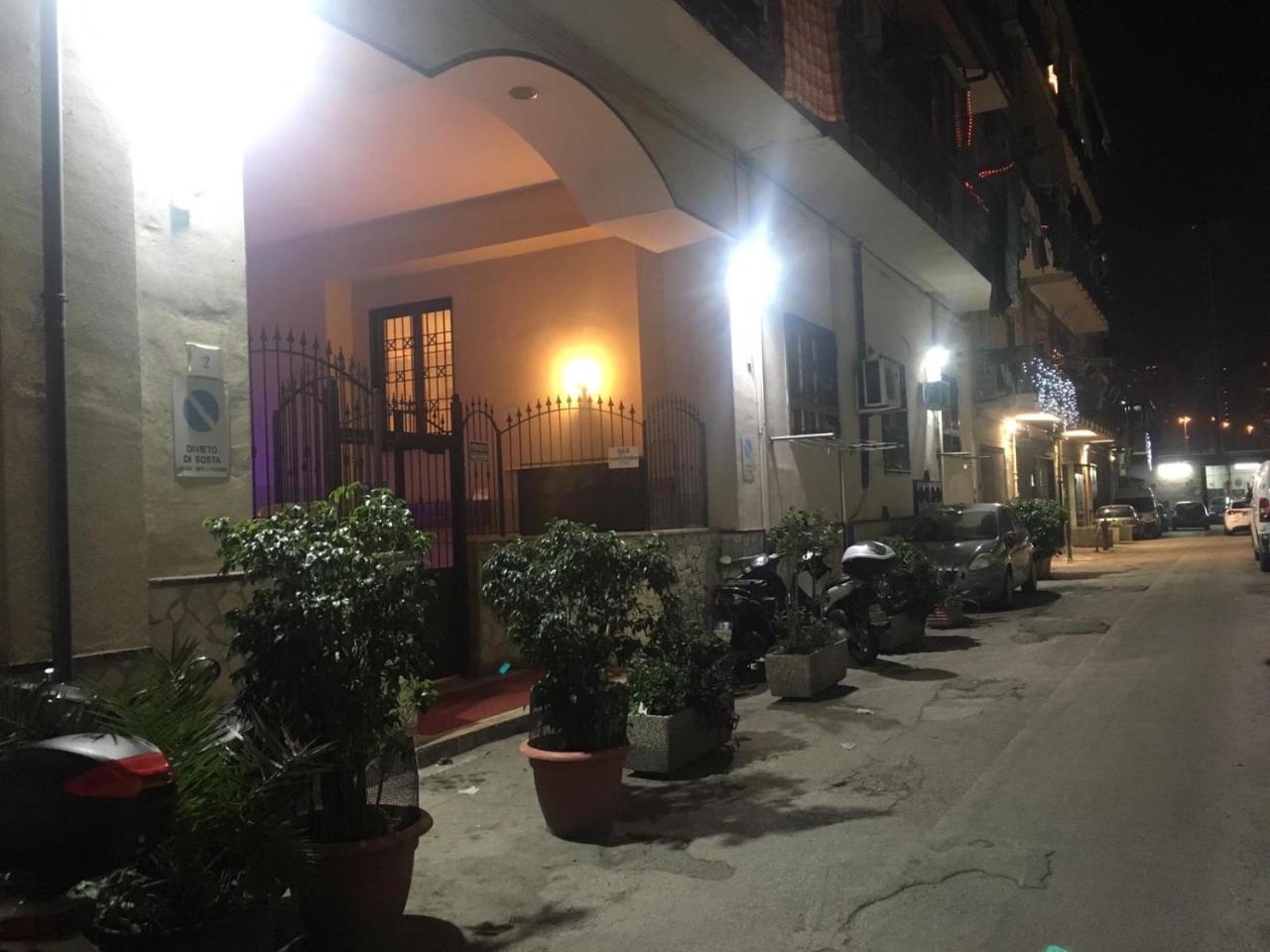Convitalia Bed and Breakfast Napels Buitenkant foto